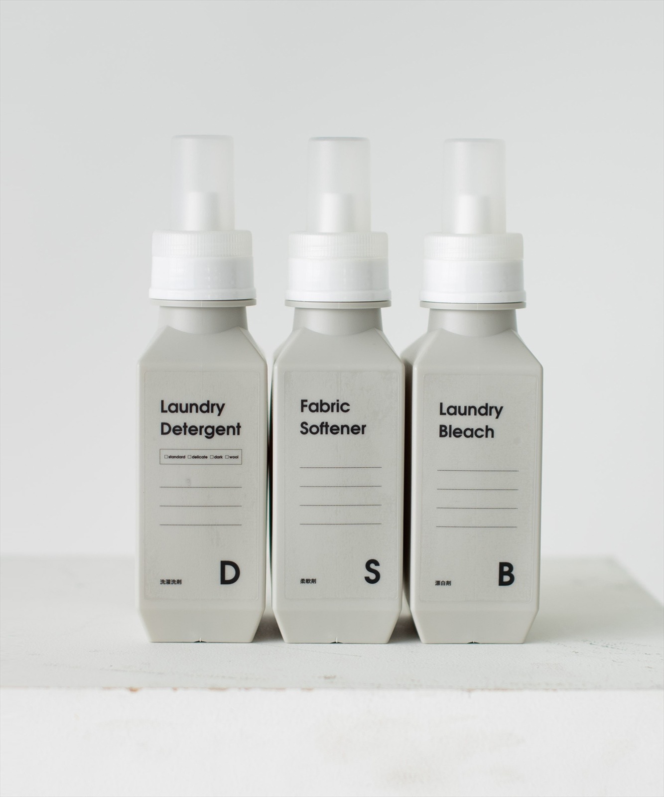 b2c ランドリーボトル M （ホワイト） #SALE | 洗濯用品,ランドリー