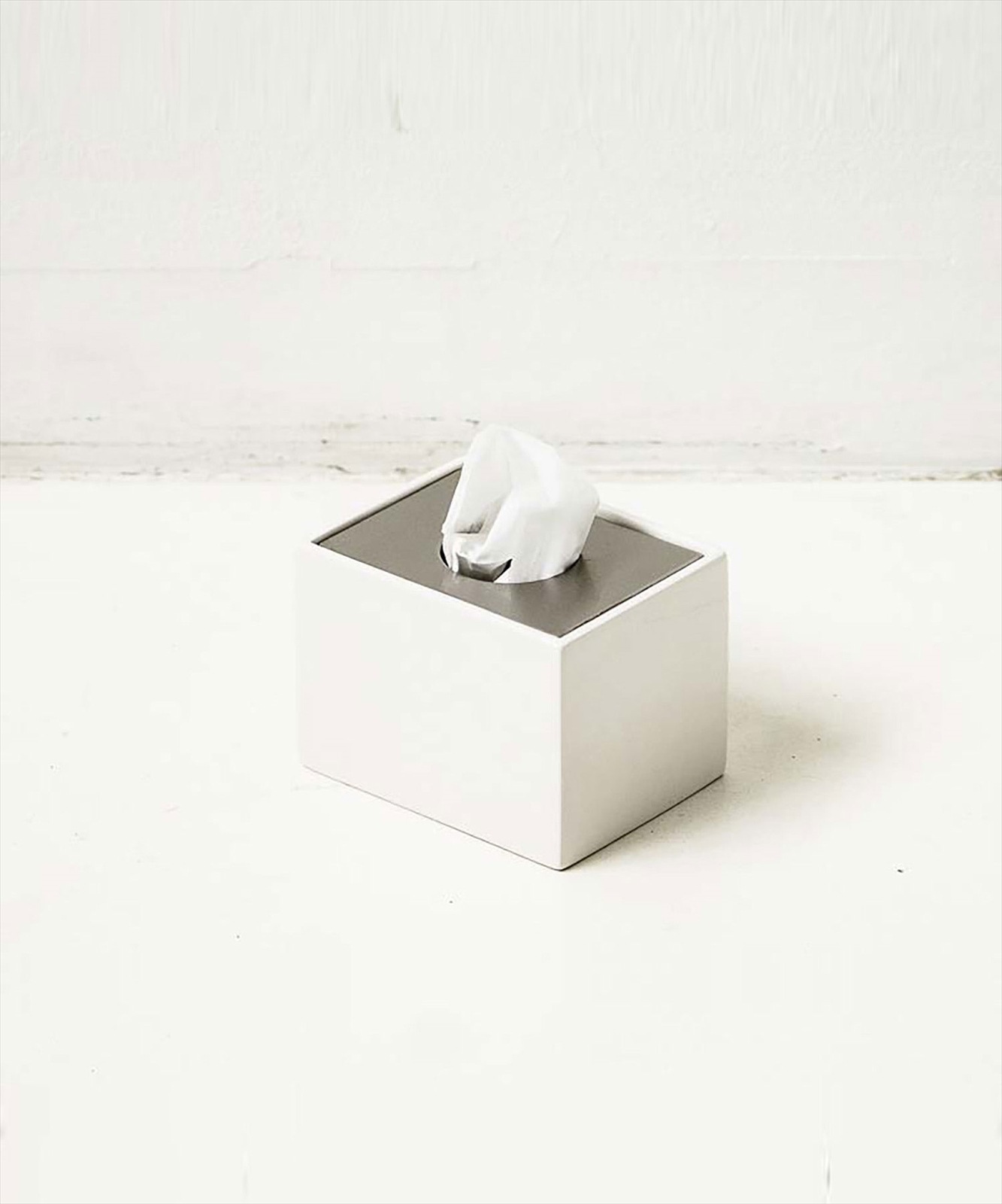 b2c セラミック ティッシュボックス ミニ（ホワイト） #SALE | バス