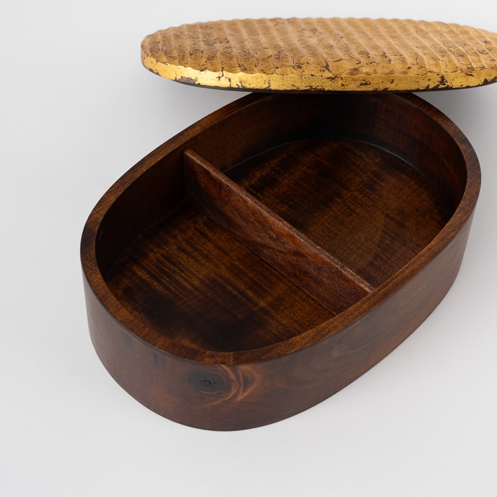 栃の弁当箱(蓋金箔)