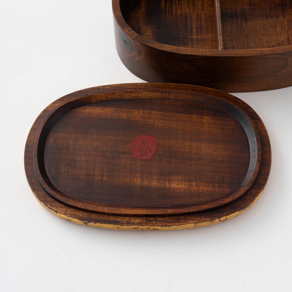 栃の弁当箱(蓋金箔)