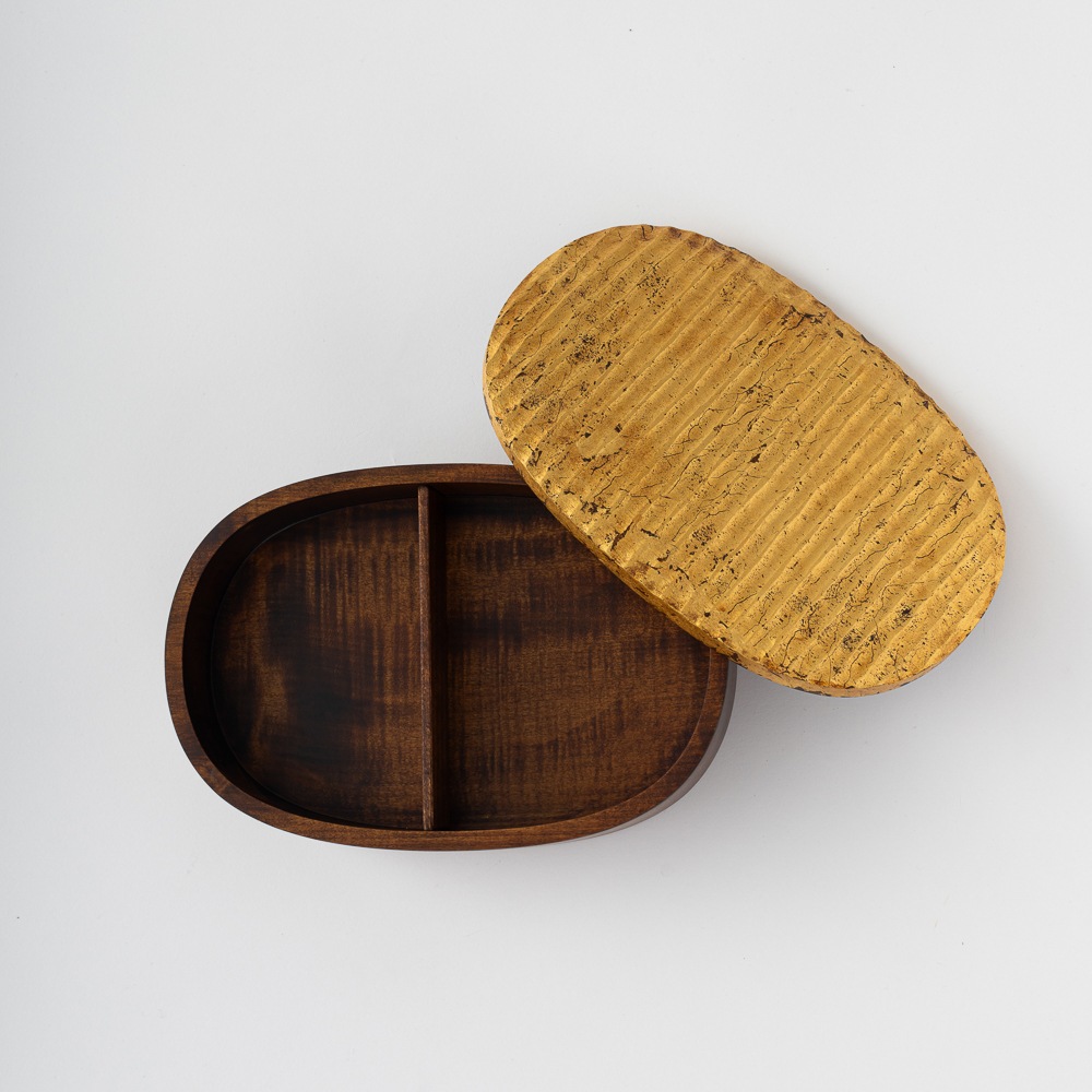 栃の弁当箱(蓋金箔)