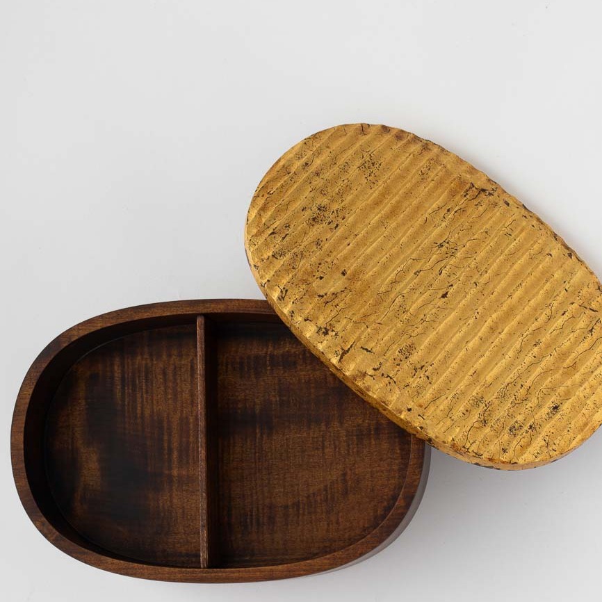 栃の弁当箱(蓋金箔)