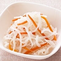 【冷蔵】国産紅白なます 1KG (太堀/惣菜)