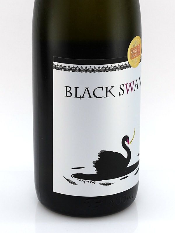 白木久 特別純米 黒麹 BLACK SWAN 1800ml