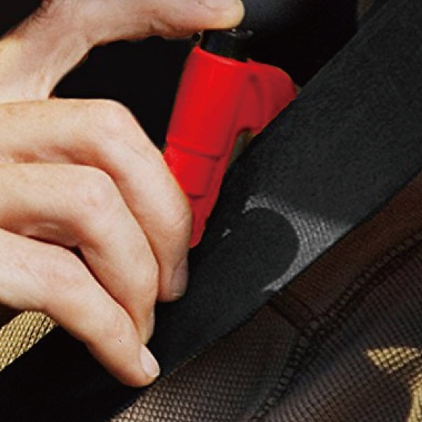 ResQMe レスキューミー(シートベルト切断&ウィンドウパンチャー)