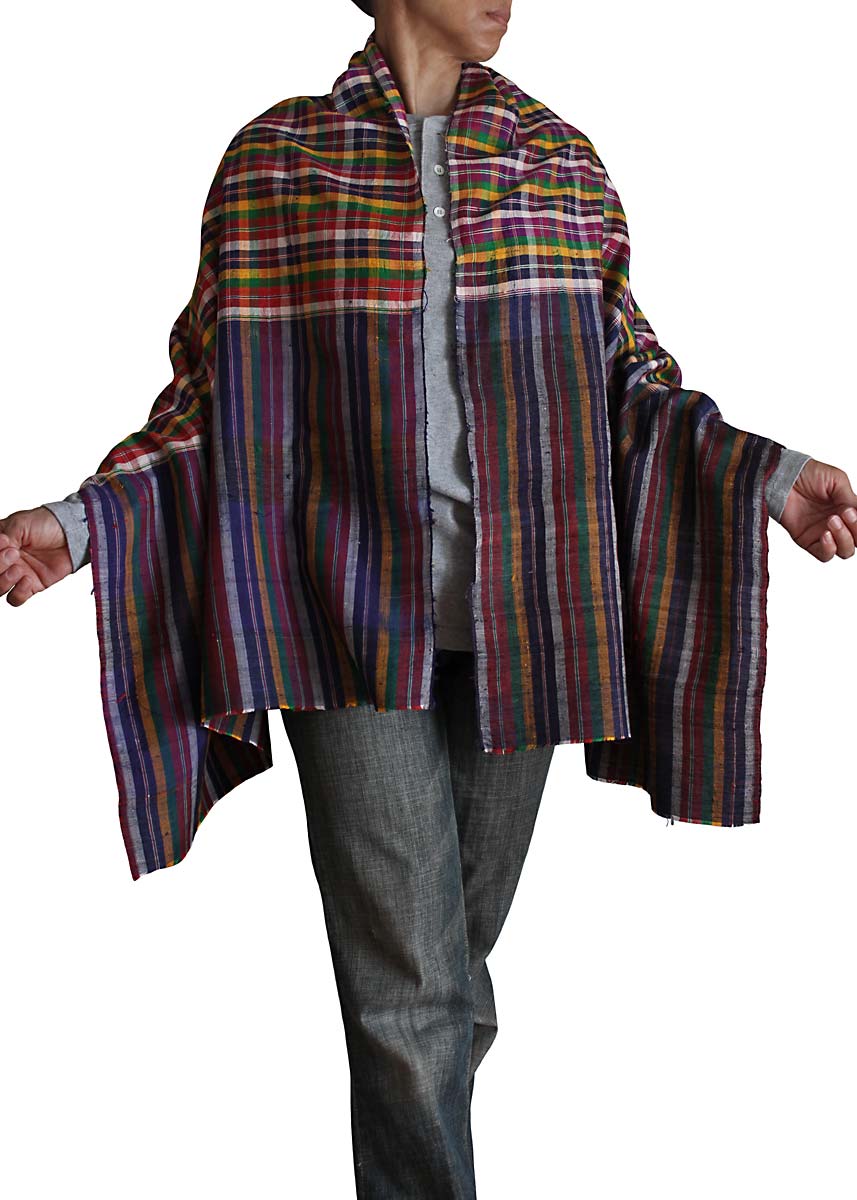 古布・タイ・スリン黄金の山繭(シルク)手織りスカーフ スリン手織りシルクのパーカオマー | アクセサリー,ストール/スカーフ