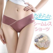 【即納】レディース インナー シームレス ショーツ 伸縮性 ストレッチタイプ 通気性 速乾性 ラインが響かないショーツ 送料無料