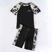 子供用 カモフラ柄 半袖ラッシュガード ショートパンツ 2点セット 子供 水着 セパレートタイプ スイムウェア ウエスト紐 ストレッチ性 プール 海 調節 着脱 夏|キッズウェア|キッズ用品