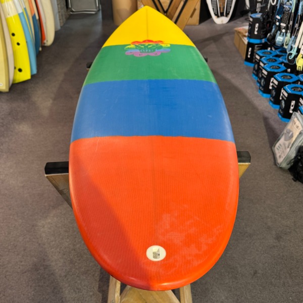 新古品】未使用アウトレットサーフボード 5'8 28L XF EPS Vampirate