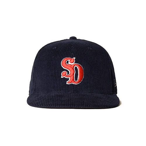 NEW ERA �� SD 59Fifty Corduroy Logo Cap