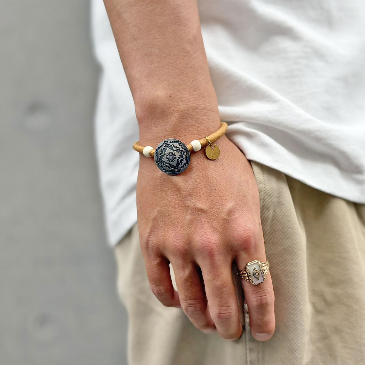 Button Works / SD Concho Gum