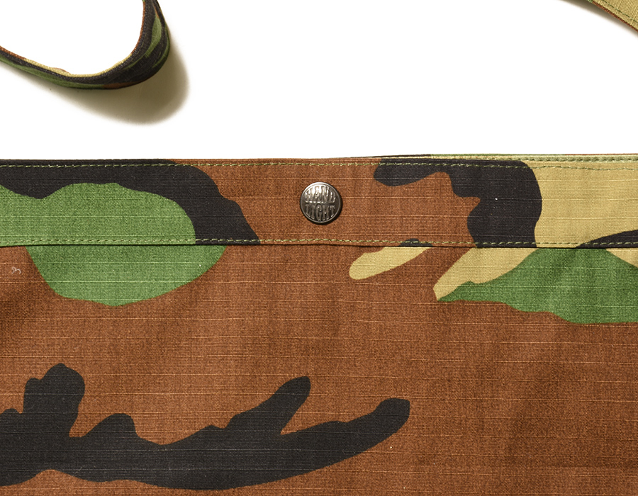 Hand Light 80's Woodland Camo Newspaper Bag
