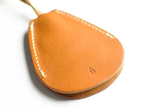 BUTTON WORKS Teardrop Key Necklace
