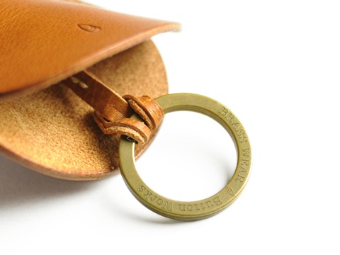 BUTTON WORKS Teardrop Key Necklace