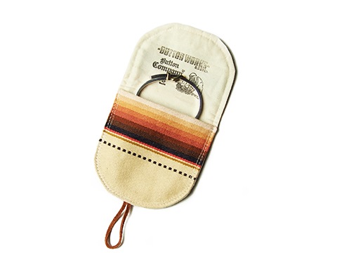 SD Buckle Design Bracelet