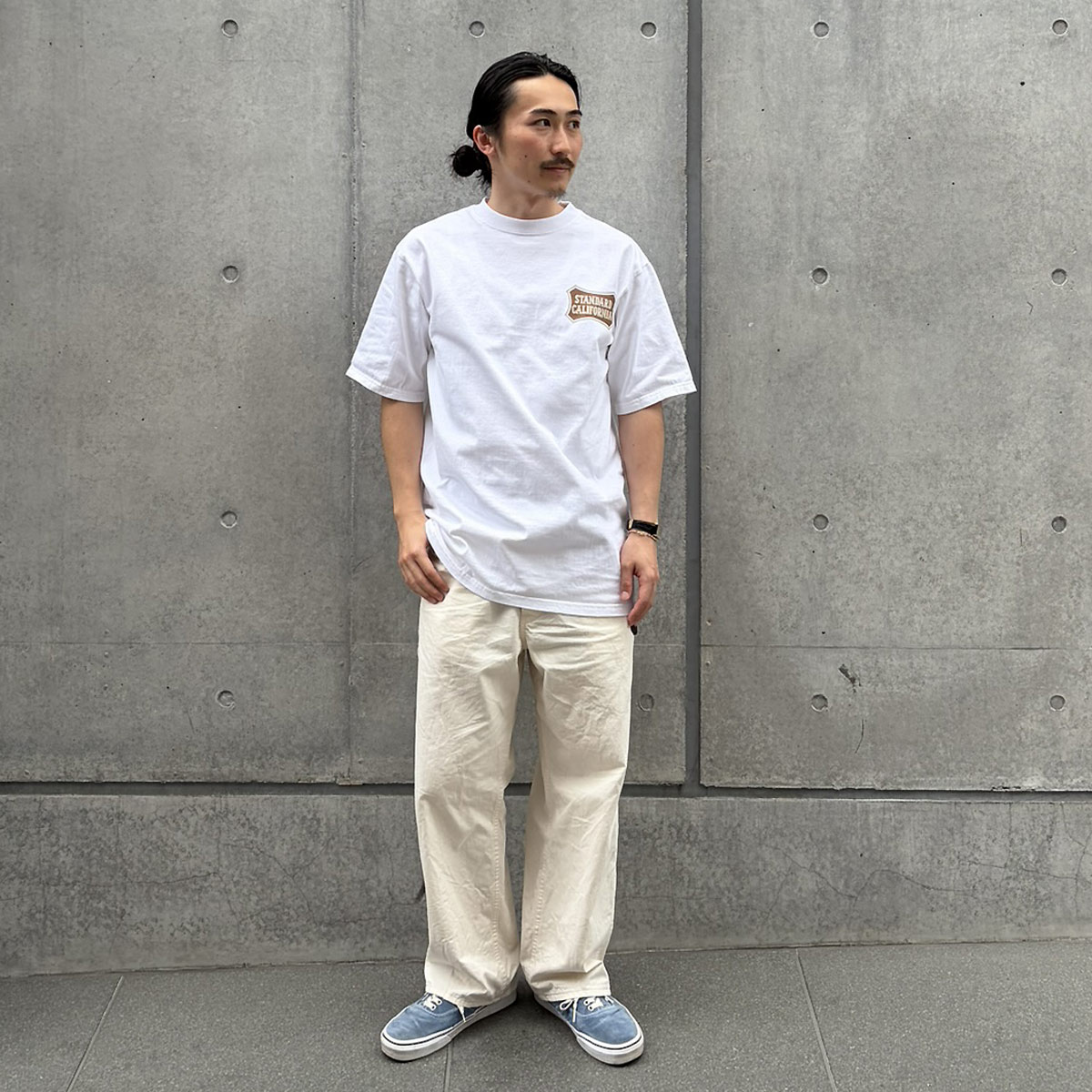 SD Heavyweight Basic Shield Logo T