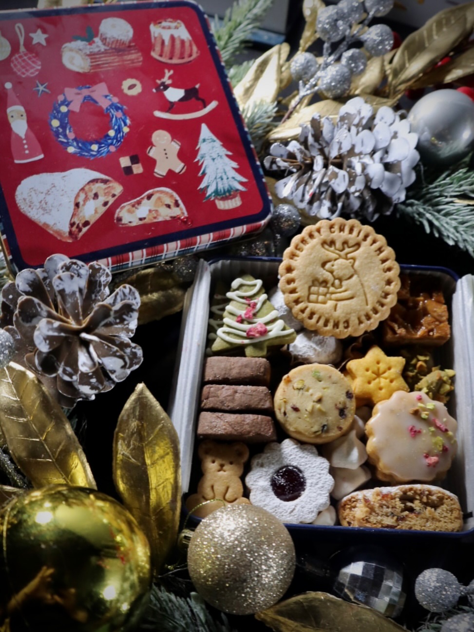 クリスマスクッキー缶