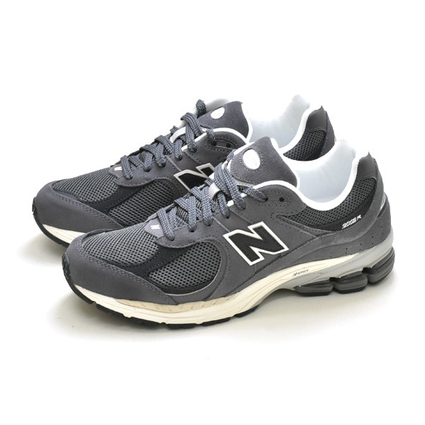 New Balance 2002R グレー スニーカー　ダークグレー New Balance 2002R 