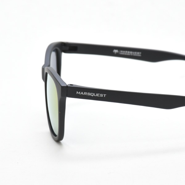 MARSQUEST �ޡ����������� MOMENTUM �⡼��󥿥� M09 Carbon Black��Gold ��� ���󥰥饹 ��� ��ǥ����� ��˥��å���