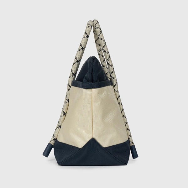 ��26SS��NOMADIS �Υޥǥ��� CITY TREK L ���ƥ��ȥ�å� �����ȡ��ȥХå� N219������̵����