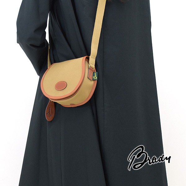 Brady �֥�ǥ� "AIRE MINI/������ �ߥ�" �ե�å׼����������Хå� ��˥��å���������̵����