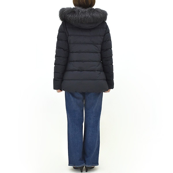 ��25AW��TATRAS ���ȥ饹 OLSAVA ���륵�� �ߥɥ� �ա����դ������󥸥㥱�å� �饯����ե��� LJXA0024013588 ��ǥ�����������̵���ۡڢ����ʡ����Բľ��ʡ�