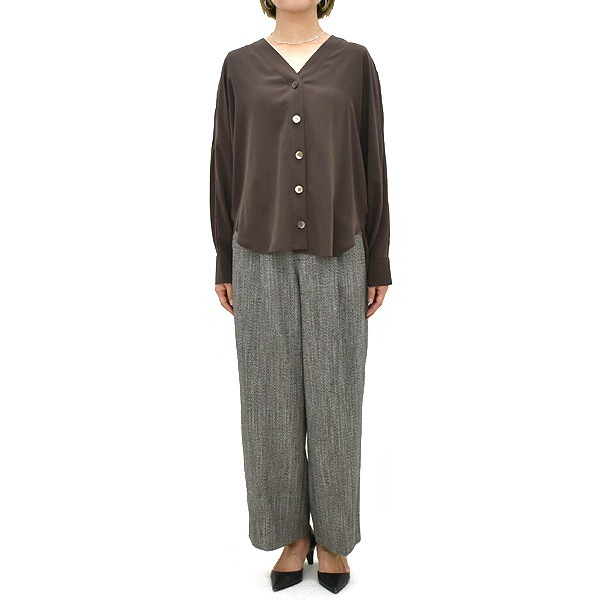 �ڥ�����/30%OFF��ACUTA �������� �ԡ����ե��֥�륿�å������ǥ�����֥饦�� V�ͥå� Ĺµ 10003556 ��ǥ�����������̵���ۡ�25-26WINTER SALE�ۡ����ʡ����Բġ�