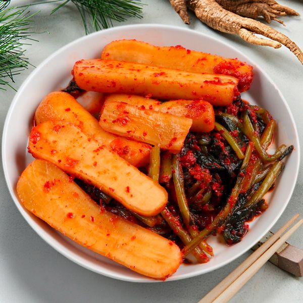 [冷] 韓国市場 チョンガッキムチ 500g / チョンガキムチ