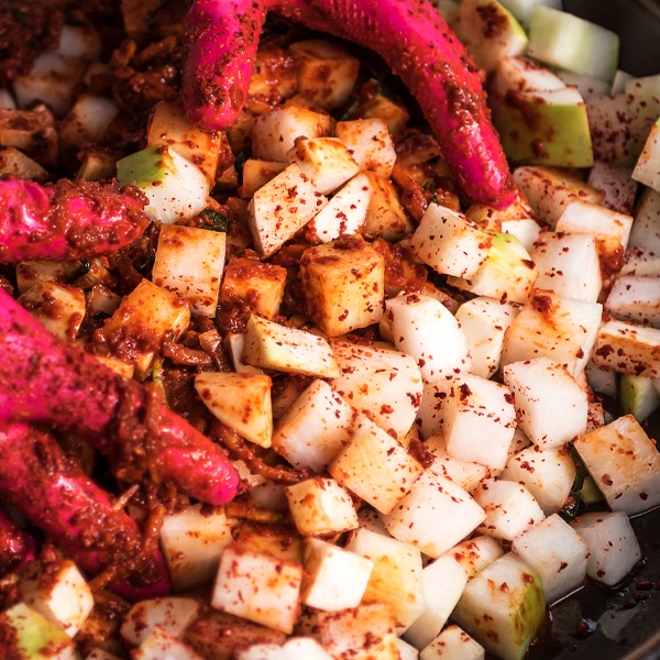 [冷]自家製カクテキ500g/韓国食品 韓国おかず 大根キムチ