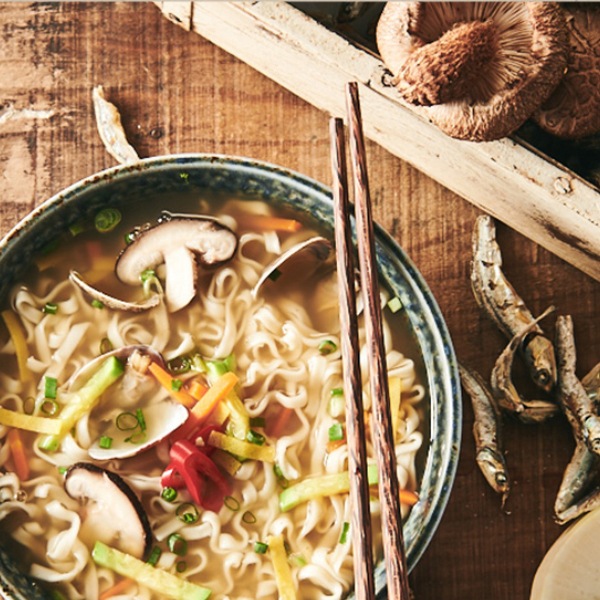 [農心] イワシ カルクッス 98g / 韓国ラーメン 韓国麺