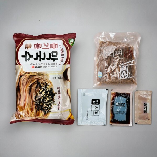 [白斎] えごま油 マッククス 麺 211g / 混ぜ麺 香ばしさ ヘルシー麺 韓国式そば