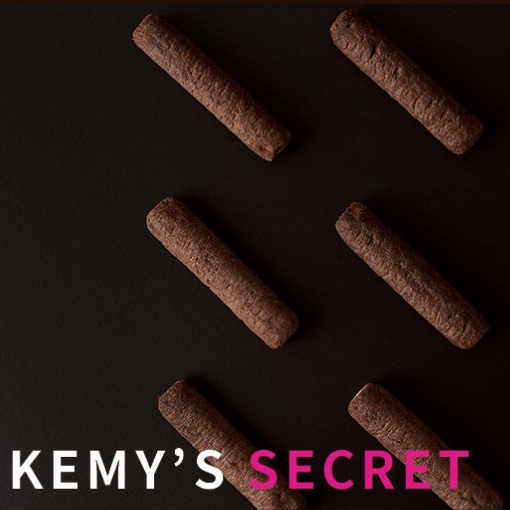 [KEMY] 焼きたて 穀物そのまま21 クリスピーロール菓子 クッキー＆クリーム味 150g / 韓国食品 韓国お菓子 穀物菓子