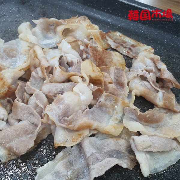 [凍] 豚バラ 薄切り 丸形 2mm 約500g / 薄切り ロール 旨み極上 ジューシー しゃぶしゃぶ 焼肉用