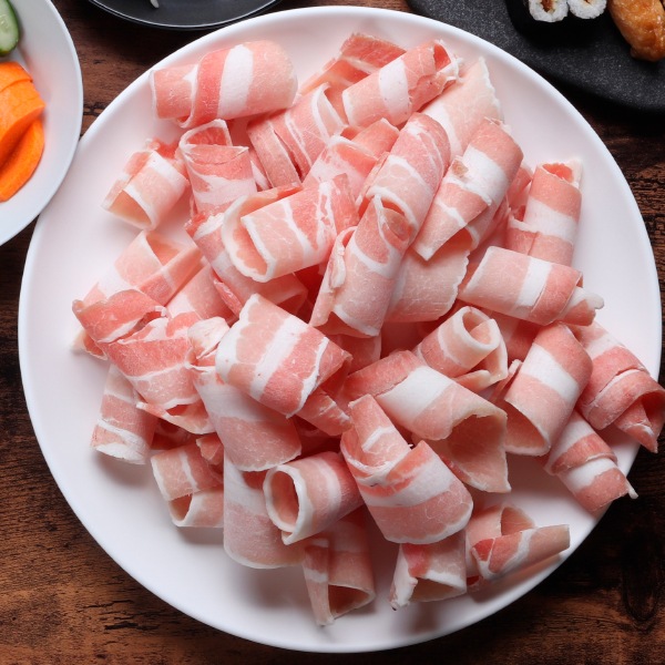 [凍] 豚バラ 薄切り 丸形 2mm 約500g / 薄切り ロール 旨み極上 ジューシー しゃぶしゃぶ 焼肉用