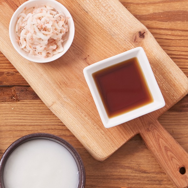 [CJ]ハソンジョン カナリ(いかなご)エキス2.5kg/いかなご液状だし 韓国キムチ 韓国調味料 韓国料理 韓国食材 韓国食品