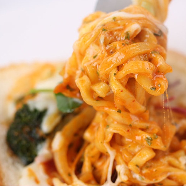 [三養]カルボナーラブルダック炒め麺CUP(小)80g/日本語版