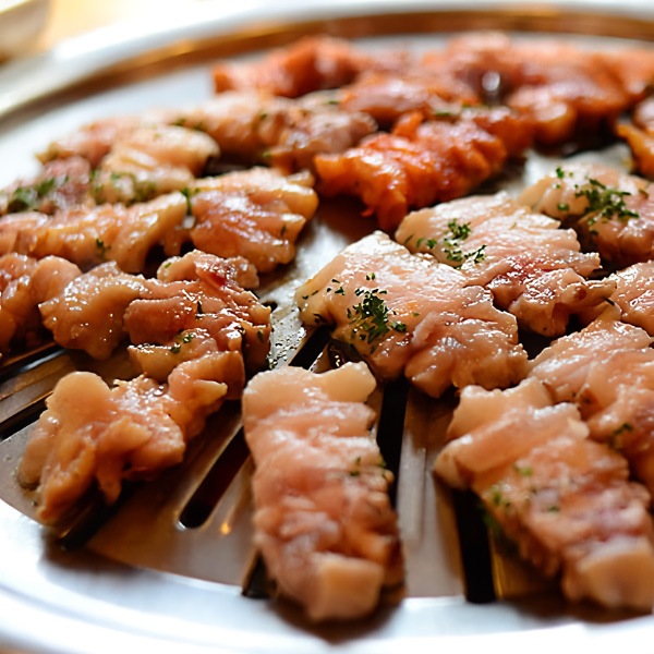 [凍]蜂の巣豚サムギョプサル約500g/厚さ1cm 韓国料理　韓国焼肉　韓国本場の味