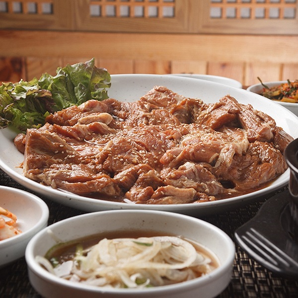 [凍]味付け 骨付 豚カルビスライス約1kg/ヤンニョム 焼肉 韓国料理