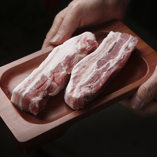 [冷]生豚サムギョプサルブロック約1.3kg(カナダ産)【量り売り】※クレジットカード・銀行振込支払い不可※