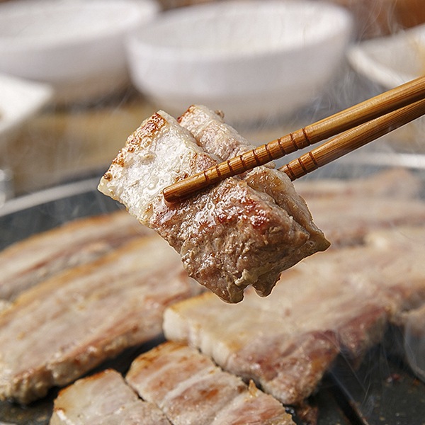 [冷]生豚サムギョプサルブロック約1.3kg(カナダ産)【量り売り】※クレジットカード・銀行振込支払い不可※