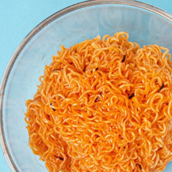 [paldo] ビビム麺 130g / 袋ラーメン 韓国らーめん パルド 韓国ラーメン インスタントラーメン 辛い うまい 冷たい