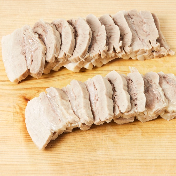 [冷]ポッサムスユク(ゆで豚肉)スライス 300g/韓国食品　