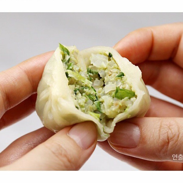 [凍]bibigo 蒸マンドゥ 肉＆野菜200g/4個入り 蒸し餃子 韓国食品 餃子