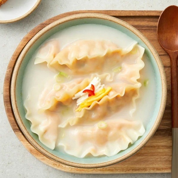 [凍]bibigo 王マンドゥ 肉＆キムチ 1kg/ キムチ王餃子ビビゴ 人気餃子 品冷凍食 加工食品 韓国キムチ餃子 韓国マンドゥ