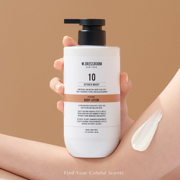W.DRESSROOM]モイスチャライジングパフュームボディローション
