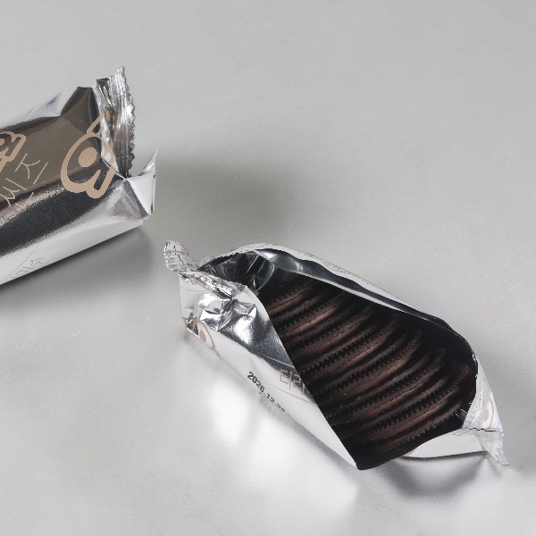 [OREO] オレオ シンズ ティラミス 84g / 軽い食感で楽しむサクサクオレオ