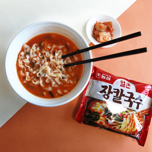 [農心] オルクン ジャンカルグクス 103g/ 袋ラーメン 韓国らーめん