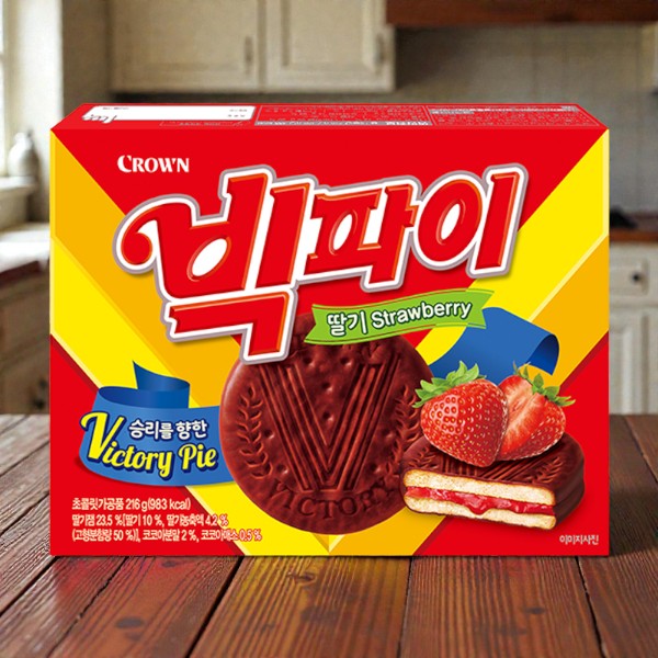 [CROWN] ビックパイ イチゴ味 216g / 
