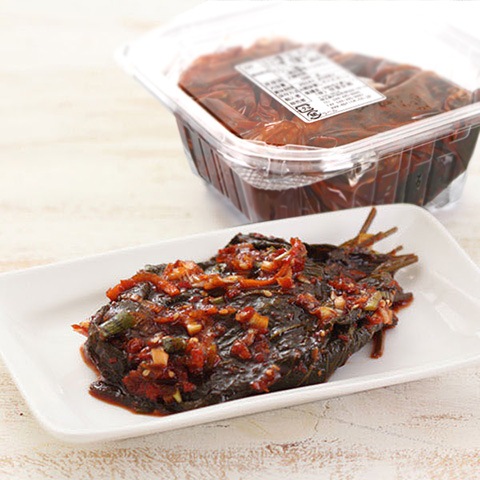 [冷] 韓国市場 業務用 エゴマの辛口和え 10kg / ご飯がすすむ絶品おかず　ピリ辛×香り豊か！