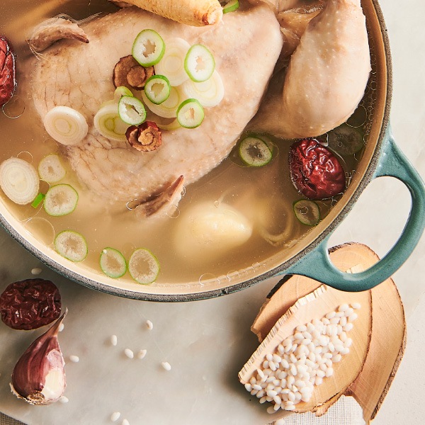 [凍]HANJUNG 冷凍 参鶏湯 800g / MOGUCHON サムゲタン さむげたん 韓国料理 レトルト 韓国食品 ハリム